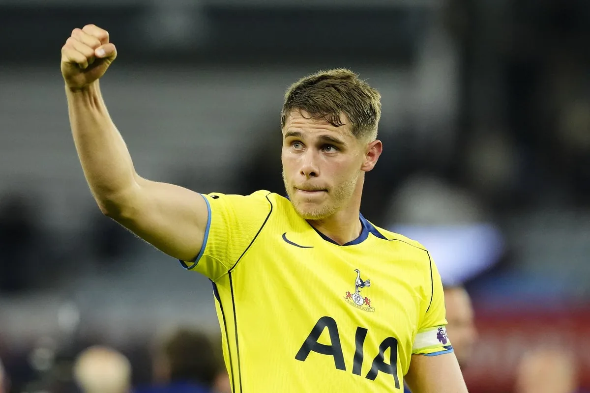 Micky van de Ven: Tottenham defender signs new long-term deal